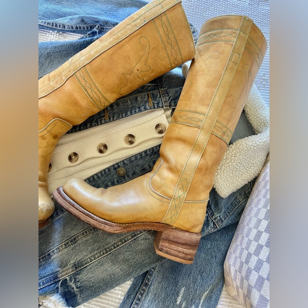 FRYE | Black Label Banana Campus Boots